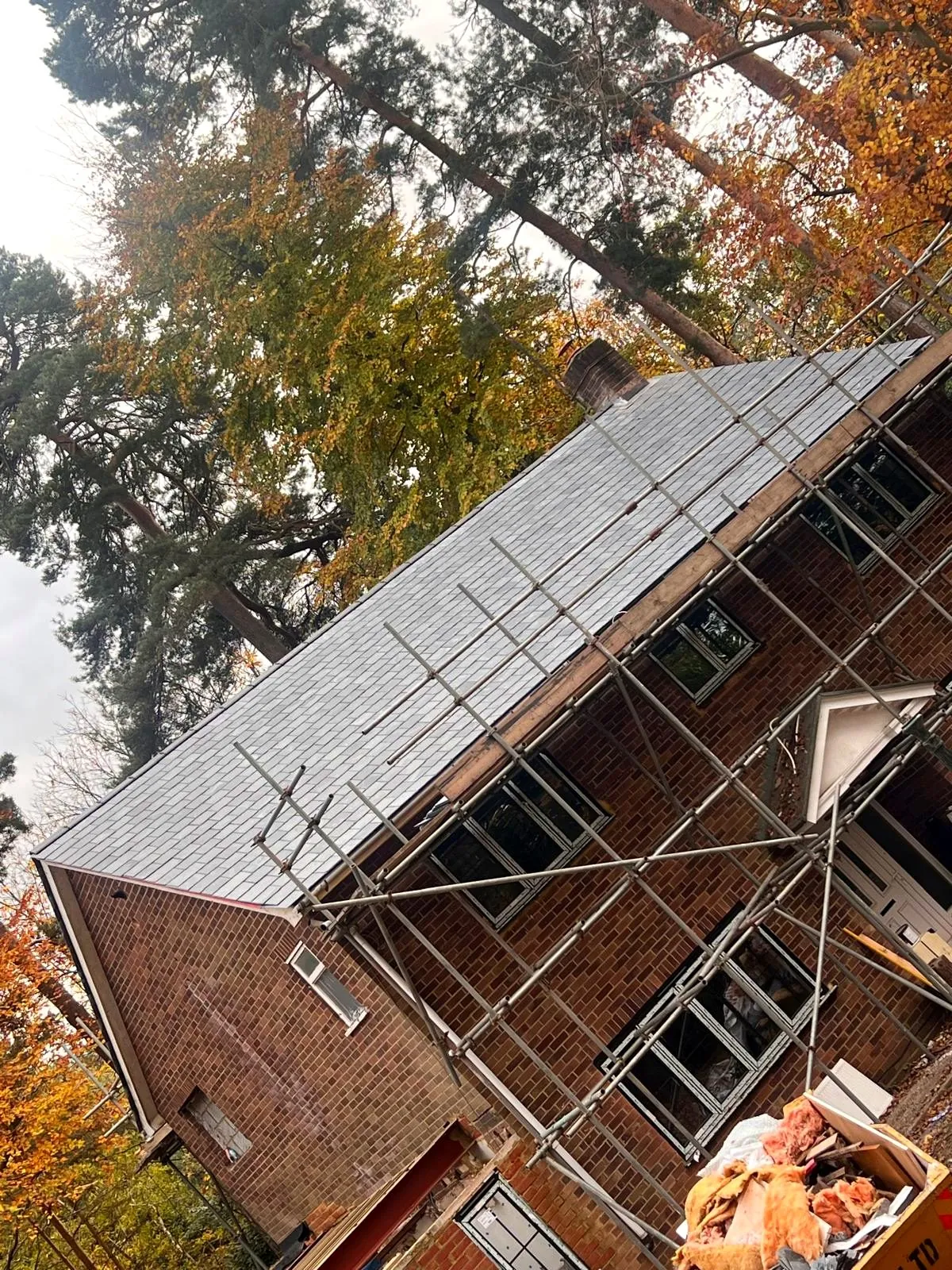 Full re-roof with scaffold
